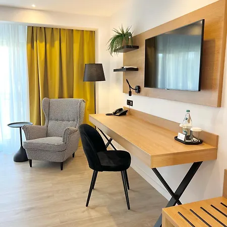 Hotel Krystal Boutique Mansion 4*