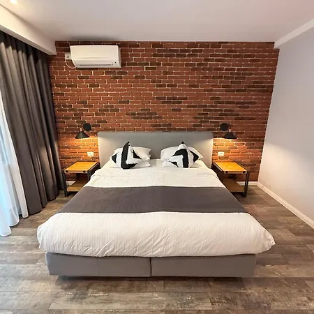 Krystal Boutique Mansion