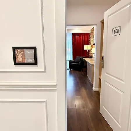 Krystal Boutique Mansion Hotel 4*